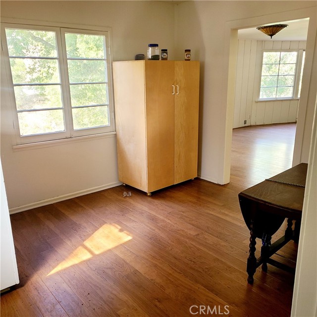 34956 Bouquet Canyon Road, Saugus CA: https://media.crmls.org/medias/9a8fa7a5-12e3-4458-9815-3a12f0757e70.jpg