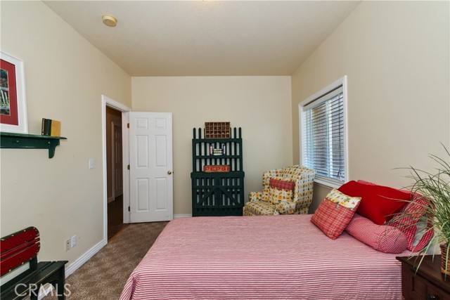 Detail Gallery Image 28 of 45 For 26589 Amador, Lake Arrowhead,  CA 92352 - 4 Beds | 3 Baths