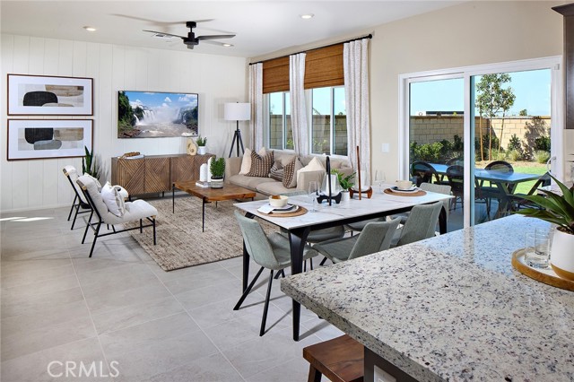 Detail Gallery Image 4 of 20 For 8175 Perada St, Jurupa Valley,  CA 92509 - 4 Beds | 3 Baths