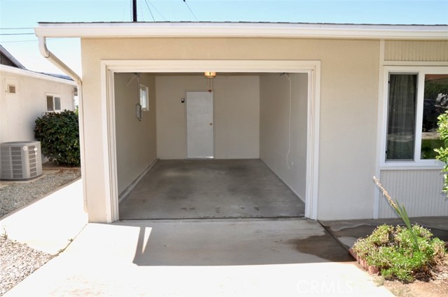 11610 Dodd Street, Yucaipa CA: https://media.crmls.org/medias/9a900c50-2c7d-4204-9401-cf709103f867.jpg