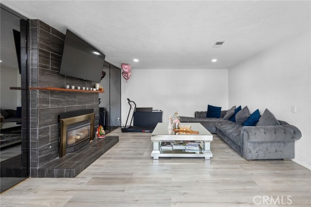 Detail Gallery Image 12 of 28 For 15733 Tetley 1a,  Hacienda Heights,  CA 91745 - 3 Beds | 2/1 Baths