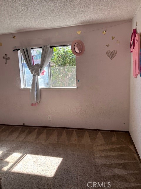 18145 10th Street, Bloomington CA: https://media.crmls.org/medias/9a908e35-244f-4062-ae22-ecd3ecff6ab6.jpg