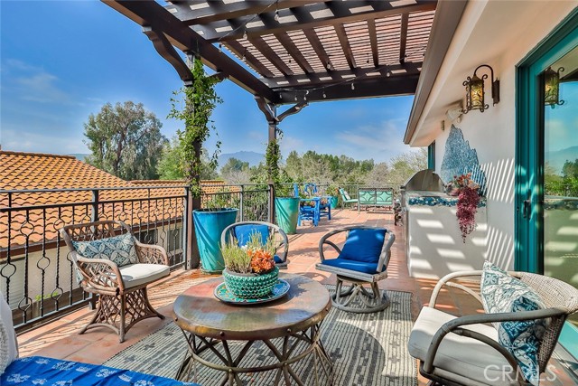 Detail Gallery Image 17 of 45 For 5617 Colodny Dr, Agoura Hills,  CA 91301 - 6 Beds | 4/1 Baths