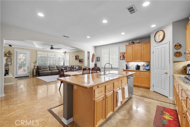 Detail Gallery Image 18 of 56 For 21736 Redwood Canyon, Saugus,  CA 91390 - 4 Beds | 4 Baths