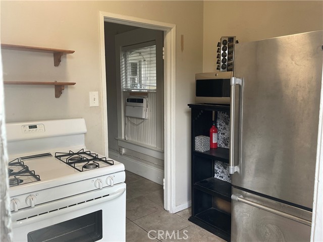 Detail Gallery Image 15 of 21 For 1153 E Grand, Corona,  CA 92879 - – Beds | – Baths