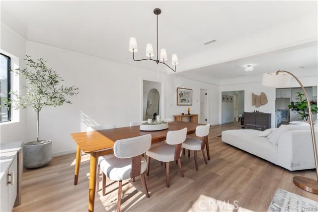 Detail Gallery Image 8 of 37 For 137 E Avenue 42, Los Angeles,  CA 90031 - 4 Beds | 2 Baths