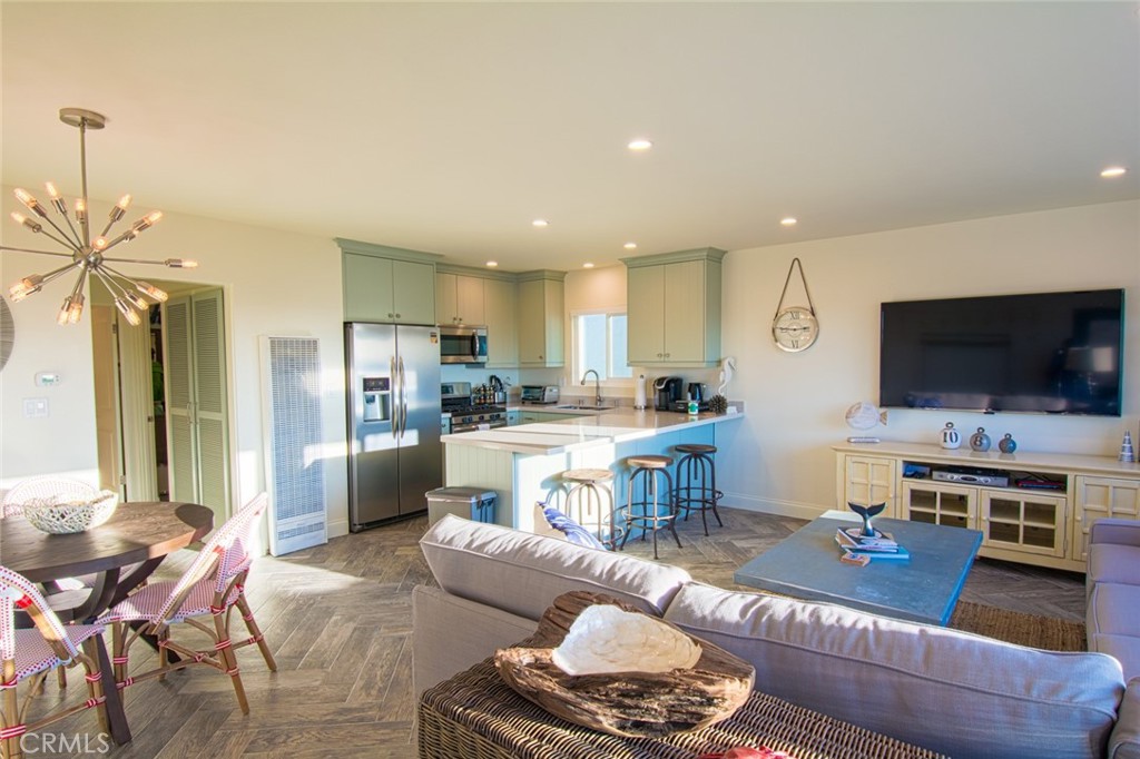 3116 Hermosa Avenue