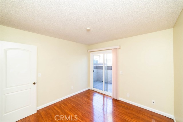 Detail Gallery Image 18 of 28 For 923 Lombard Ct, Costa Mesa,  CA 92626 - 3 Beds | 2/1 Baths