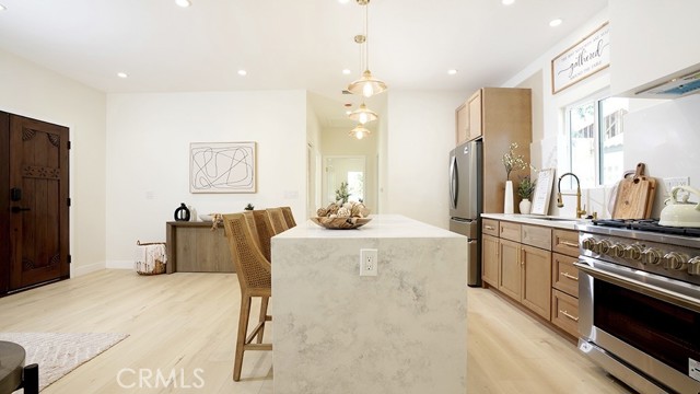 17698 Locust Street, Fountain Valley CA: https://media.crmls.org/medias/9a92317a-4571-4036-a4e5-bfda0ada2643.jpg