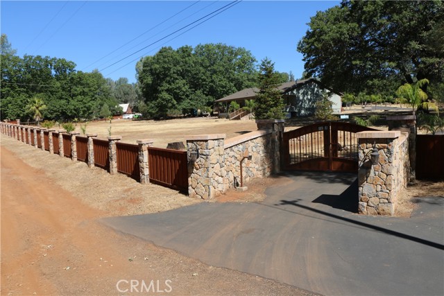 18501 Rustic Ridge Road, Lower Lake CA: https://media.crmls.org/medias/9a9271b4-94ea-4f96-9c5c-8b1385f061a0.jpg