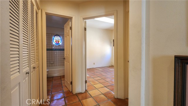 214 Irena Avenue, Redondo Beach, California 90277, 4 Bedrooms Bedrooms, ,3 BathroomsBathrooms,Residential,Sold,Irena,PV22086686