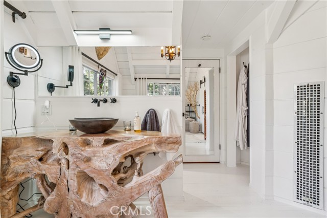 Detail Gallery Image 52 of 69 For 840 Coyote Walk, Lake Arrowhead,  CA 92352 - 4 Beds | 3 Baths