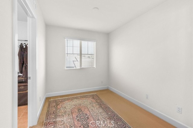 Detail Gallery Image 23 of 26 For 5327 La Bodega, Fontana,  CA 92336 - 5 Beds | 3/1 Baths