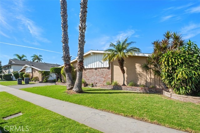 Front Image Thumbnail for CROC26042259