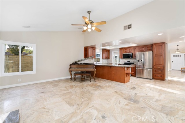 Detail Gallery Image 21 of 33 For 2 Mccormick, Irvine,  CA 92620 - 4 Beds | 2 Baths