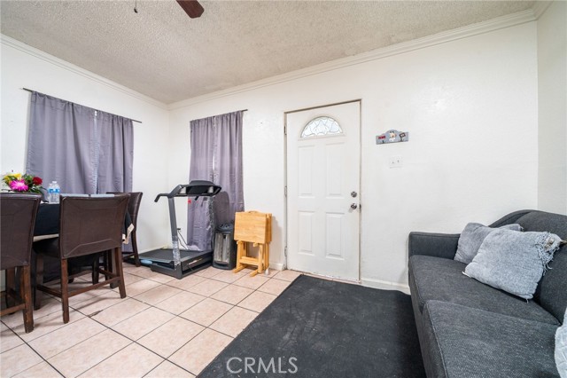 Detail Gallery Image 5 of 66 For 11986 White Ave, Adelanto,  CA 92301 - 4 Beds | 3 Baths