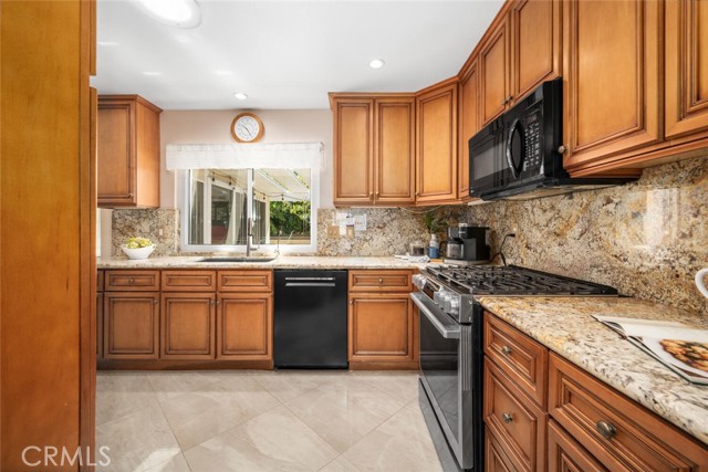 Detail Gallery Image 20 of 58 For 2432 Chippewa Ave, Placentia,  CA 92870 - 4 Beds | 2 Baths