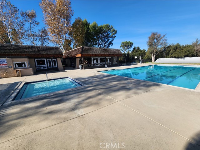 717 Knollwood Lane, San Dimas CA: https://media.crmls.org/medias/9a96fb4c-b85c-4e23-b1ec-1a308b6312b8.jpg