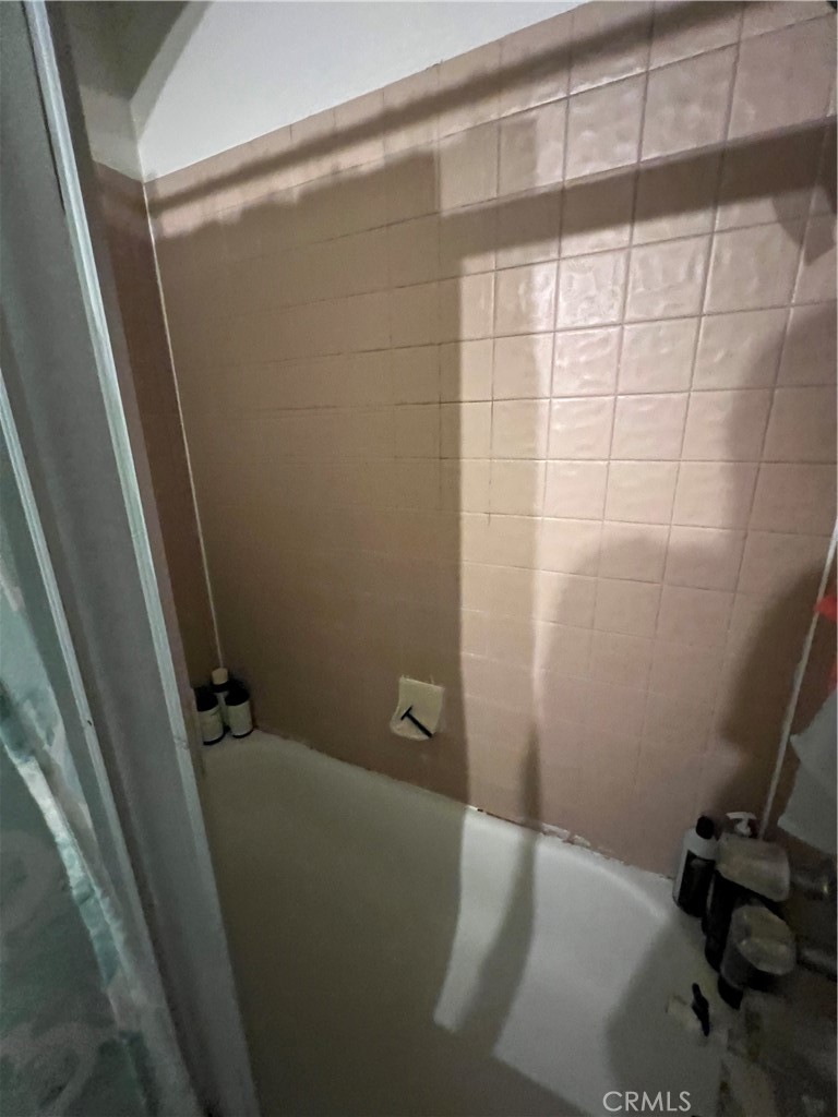 https://media.crmls.org/medias/9a9874e0-eb2a-493f-99d3-a931ef0cc17d.jpg?preset=X-Large