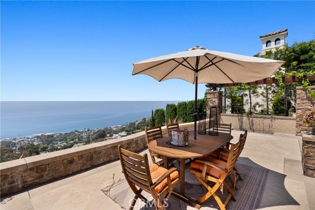4 Le Conte, Laguna Niguel CA: https://media.crmls.org/medias/9a9897b8-39ec-43bf-b6f1-8441deb7f514.jpg