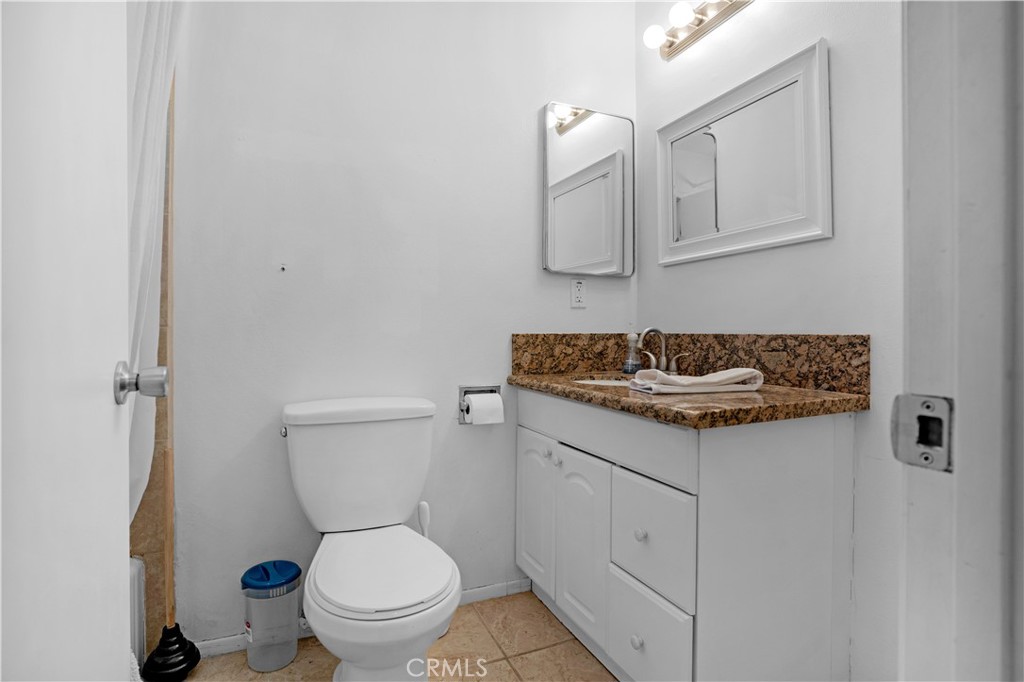 https://media.crmls.org/medias/9a994b3c-22c7-4203-a949-931d94b81a25.jpg?preset=X-Large