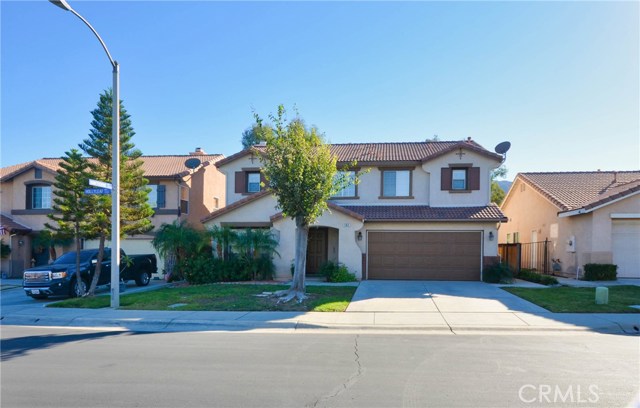 162 Hollyleaf Way, Corona, CA 92881