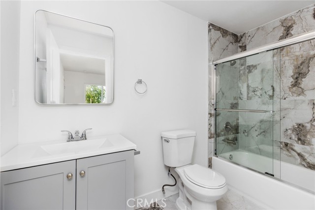 9613 S Hobart Boulevard, Los Angeles CA: https://media.crmls.org/medias/9a997e72-517d-417e-9434-8f90b0bd17bf.jpg