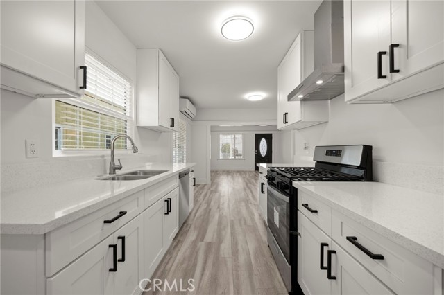 Detail Gallery Image 9 of 23 For 29 W Zane St, Long Beach,  CA 90805 - 3 Beds | 1 Baths