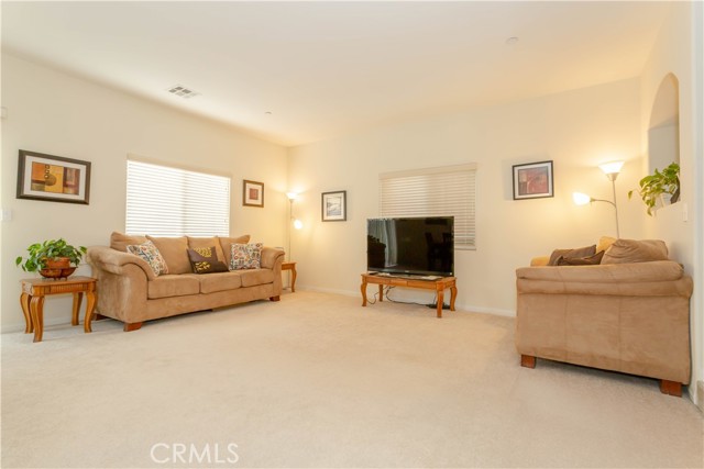 14069 Carlton Lane photo 2