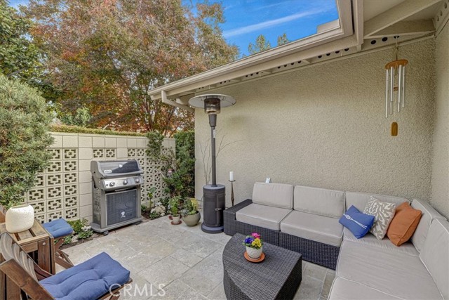 Detail Gallery Image 2 of 24 For 487 Calle Cadiz a,  Laguna Woods,  CA 92677 - 2 Beds | 2 Baths