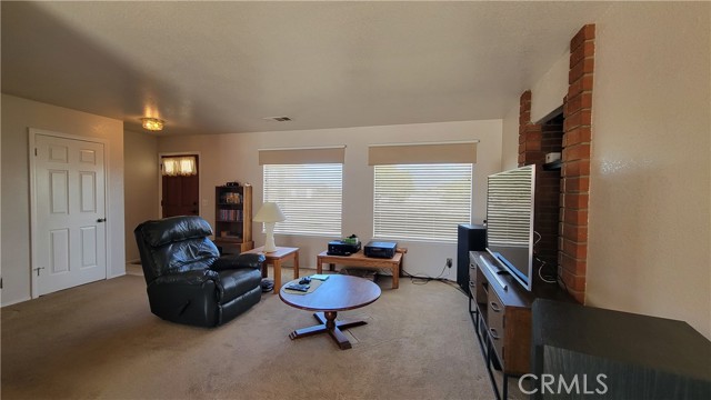 Detail Gallery Image 37 of 57 For 8756 Oakwood Ave, Hesperia,  CA 92345 - 7 Beds | 6 Baths