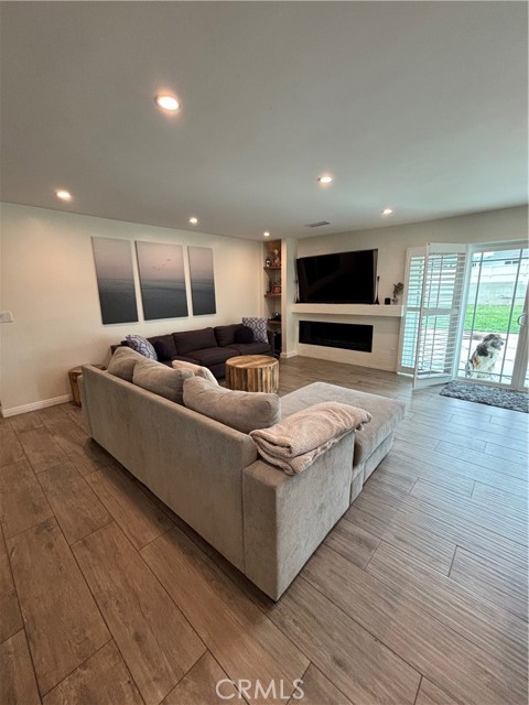 Detail Gallery Image 9 of 52 For 27069 Helmond Dr, Calabasas,  CA 91301 - 6 Beds | 4/1 Baths