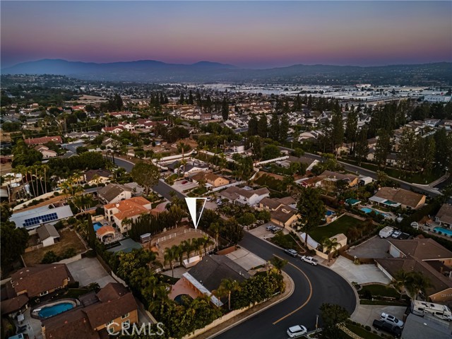 17927 Sun Hill Drive, Yorba Linda CA: https://media.crmls.org/medias/9a9d15dd-0e52-45cc-8872-c69613057dc7.jpg