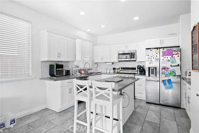 Detail Gallery Image 13 of 75 For 16075 Palomino Ln, Moreno Valley,  CA 92551 - 4 Beds | 2/1 Baths