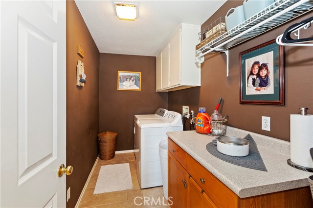 Detail Gallery Image 20 of 39 For 2904 Coral St, Corona,  CA 92882 - 4 Beds | 2/1 Baths