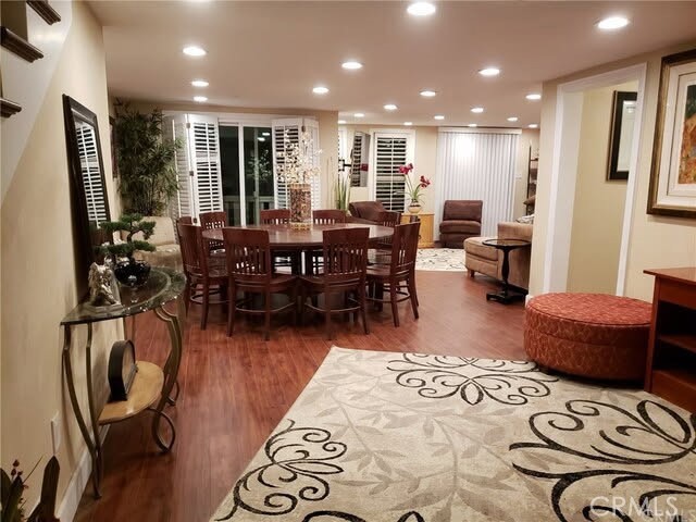 Detail Gallery Image 5 of 9 For 23663 Lake Dr, Crestline,  CA 92587 - 4 Beds | 3 Baths