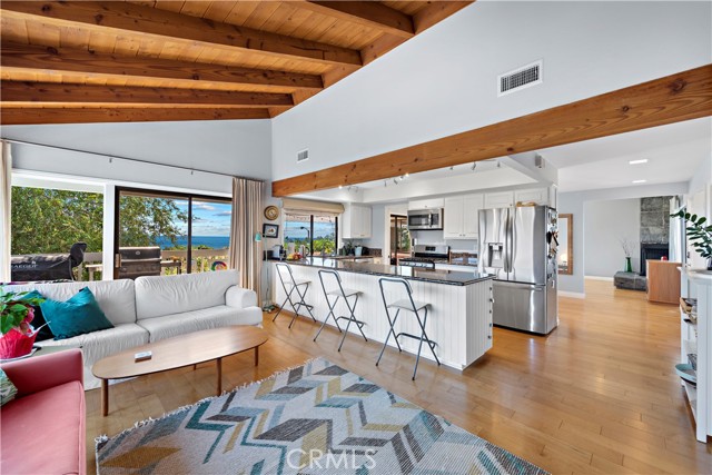 Detail Gallery Image 15 of 35 For 1414 Morningside Dr, Laguna Beach,  CA 92651 - 3 Beds | 2 Baths