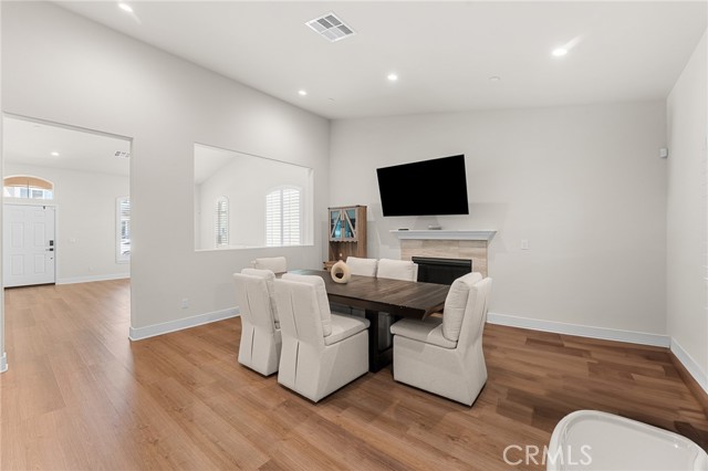 1240 Prabhu Way, Pomona CA: https://media.crmls.org/medias/9aa088c6-a5eb-49ff-a36f-6e0d72fffdf8.jpg