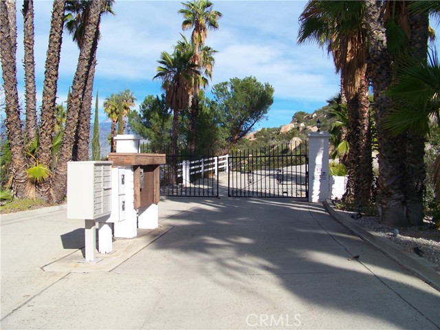 42540 Brix, Hemet CA: https://media.crmls.org/medias/9aa2d610-71ee-47a3-bce3-47842e81604c.jpg