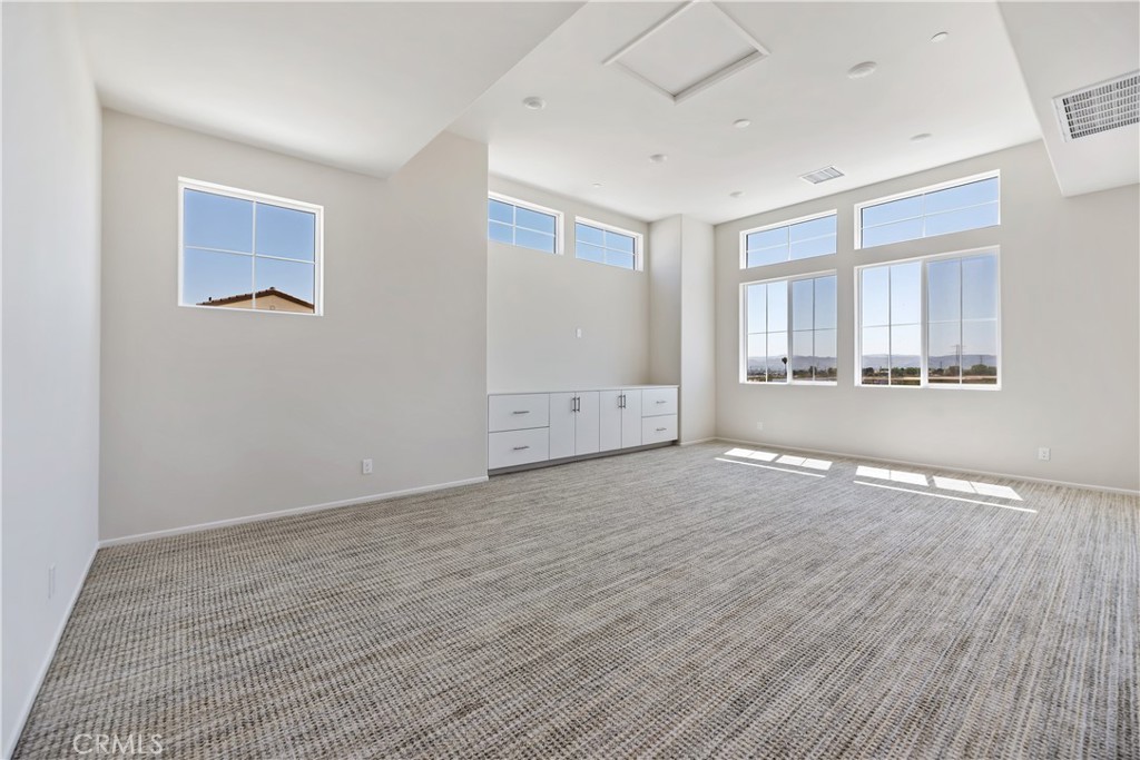 MLS #OC25132963 img 16