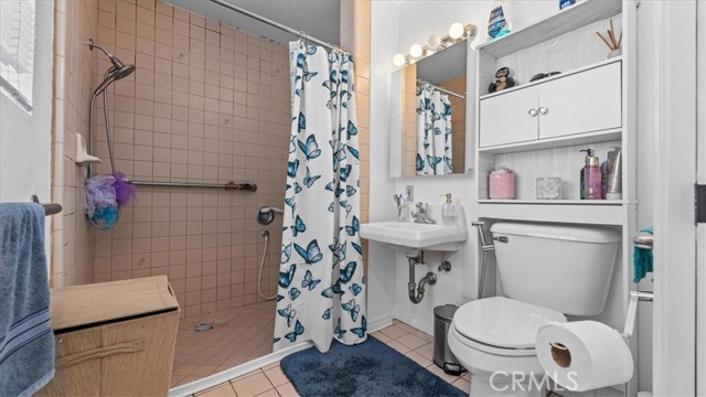 Detail Gallery Image 18 of 23 For 1513 W Cerritos Ave, Anaheim,  CA 92802 - 3 Beds | 2/1 Baths