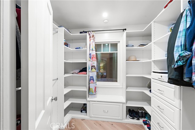 854 Guanajuato Drive, Claremont CA: https://media.crmls.org/medias/9aa50472-4044-4ce2-a0e3-f0689d4cc6a4.jpg
