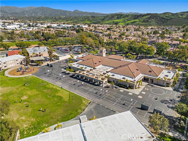30 Calle Estero, Rancho Santa Margarita CA: https://media.crmls.org/medias/9aa5088f-62da-4343-a390-e192329490b1.jpg