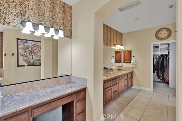 Detail Gallery Image 19 of 39 For 13519 Sunset, Apple Valley,  CA 92308 - 4 Beds | 3 Baths