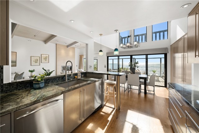 Detail Gallery Image 28 of 57 For 2101 Shoreline, Pismo Beach,  CA 93449 - 3 Beds | 2 Baths