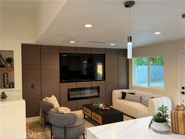 14958 Granada Avenue, Fontana CA: https://media.crmls.org/medias/9aa73a12-8ed5-460e-b816-3e5159e01112.jpg