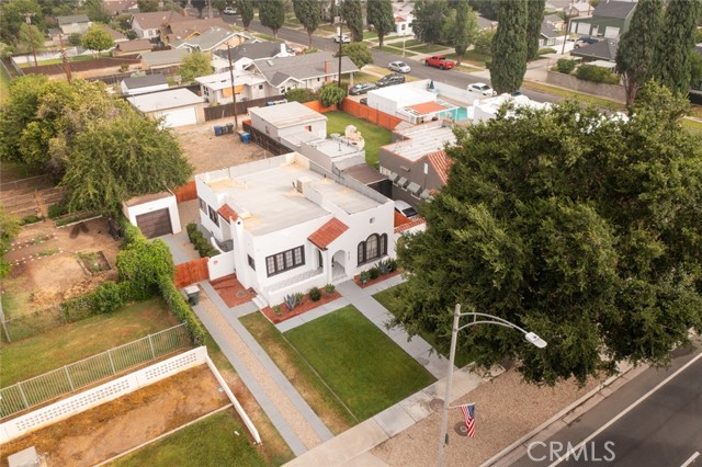 5743 Magnolia Avenue, Riverside CA: https://media.crmls.org/medias/9aa771e9-4eca-428a-9486-25078762a5ee.jpg
