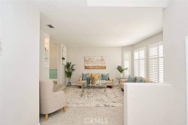 385 Park Avenue, Long Beach CA: https://media.crmls.org/medias/9aa78735-d7ae-49b2-9ec1-e7102f7fb5b8.jpg