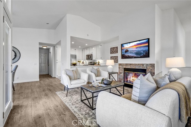 Front Image Thumbnail for CROC26023541