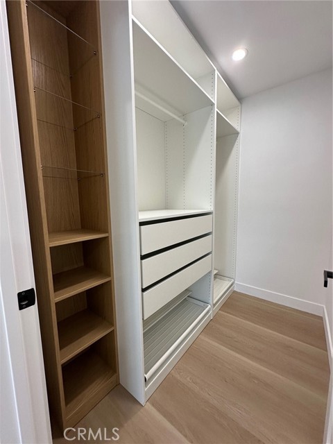 Detail Gallery Image 11 of 13 For 1952 N Parish #202,  Burbank,  CA 91504 - 2 Beds | 2 Baths